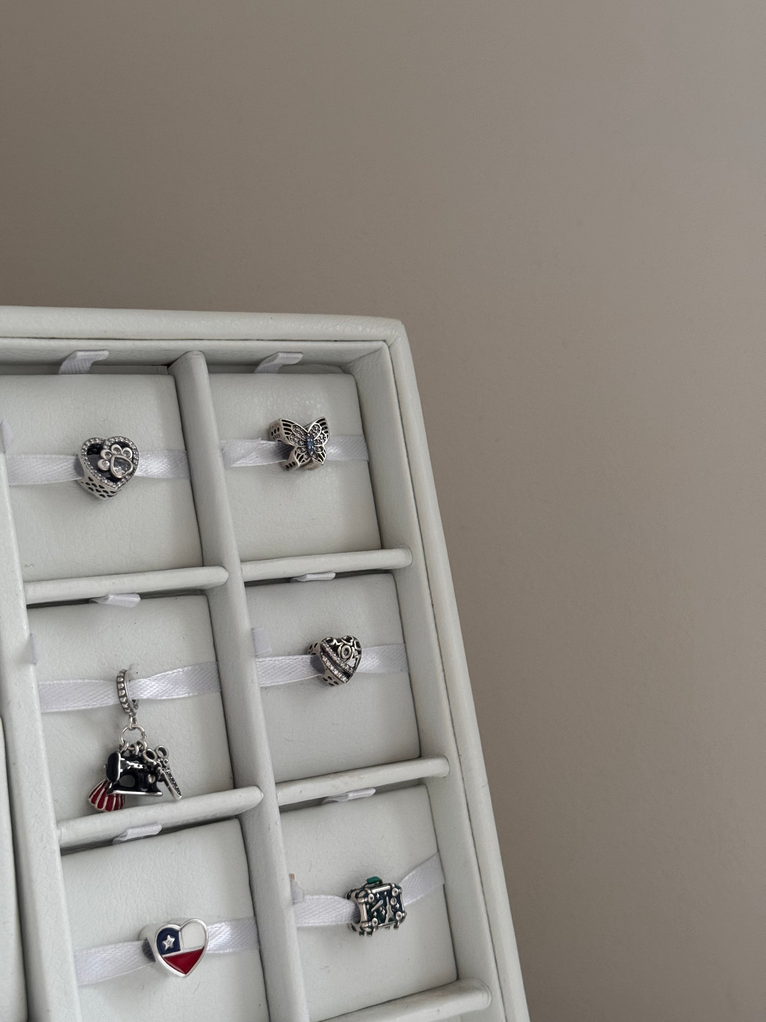 Charms y Colgantes
