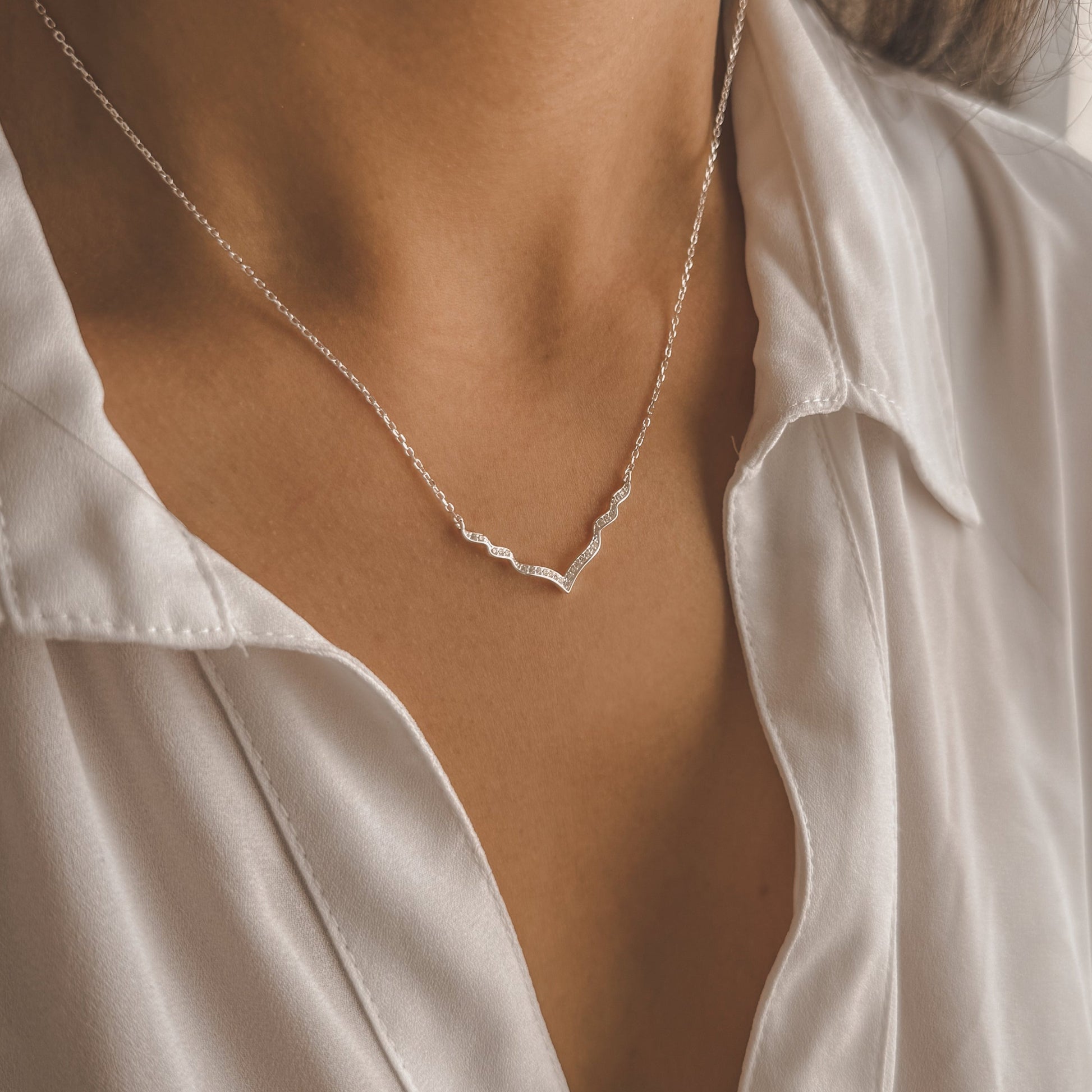 Collar Arco Microcircones